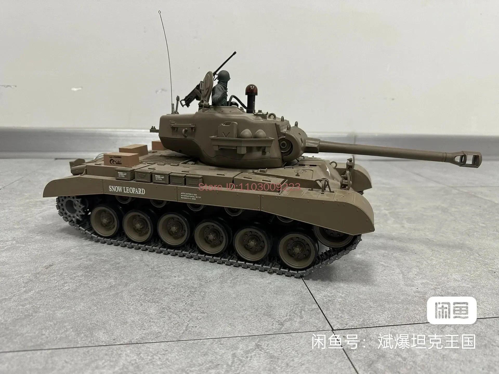 Henglong 원격 제어 탱크 3838-1 미국 Pershing M26 원격 제어 전기 장난감 시뮬레이션 탱크 발사 연기 탱크