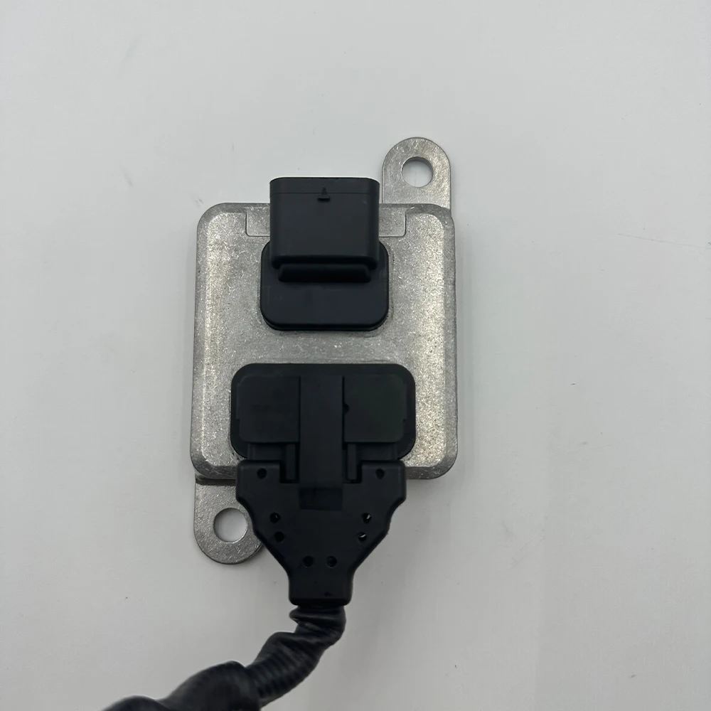 High Quality Chips N-GK Probe A0009053403 5WK96681D NOx Sensor 5WK96681E 0009053403 A0009055100 For Mercedes Benz W166 W212 W222 4