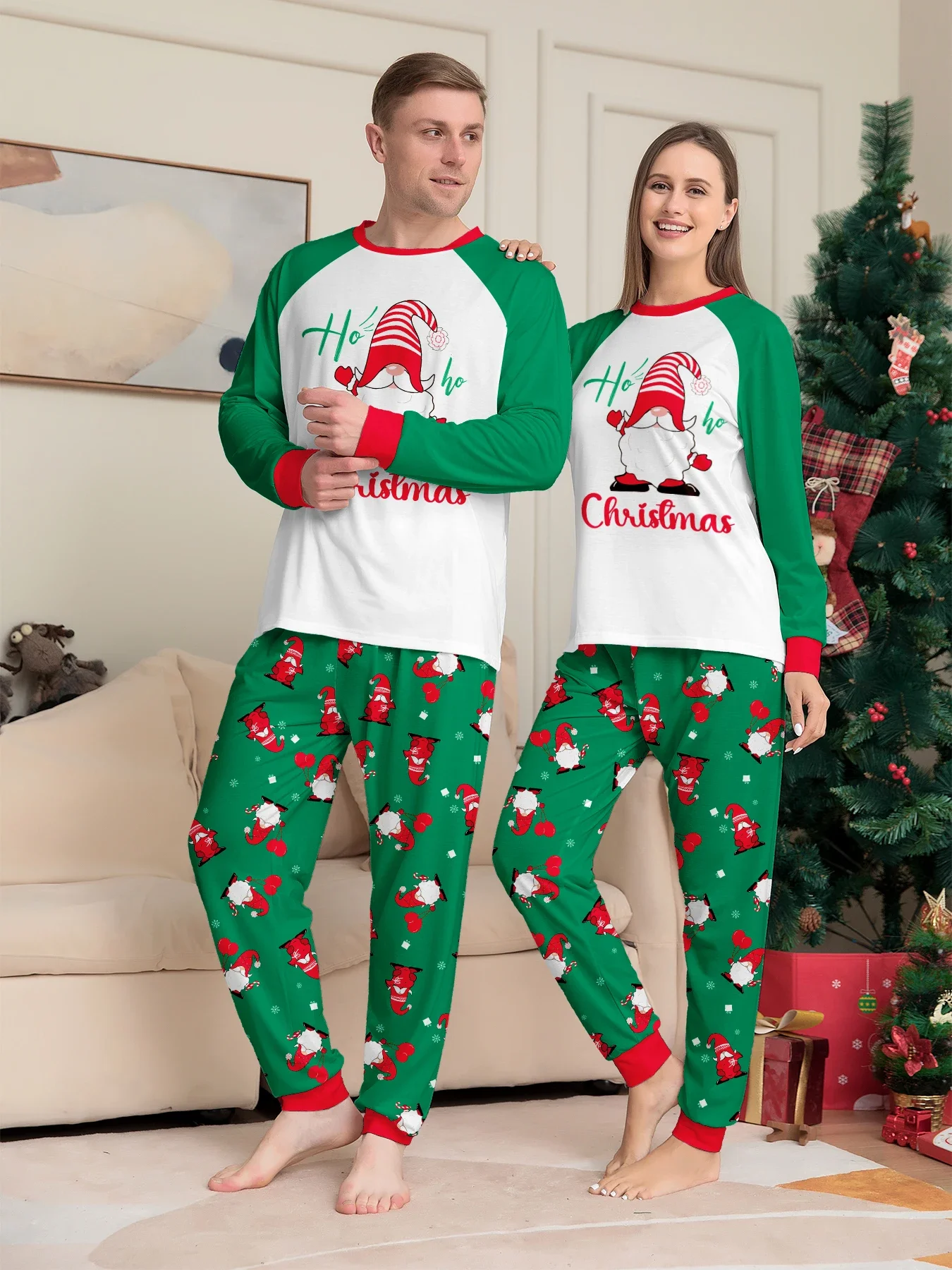 thumbnail image 5 of Conjunto de pijamas a juego para madre, padre e hijos con estampado de Papá Noel de Feliz Navidad, 2 piezas, informal, suave, para estar en casa, pijamas navideños, aspecto familiar, 5 of 5