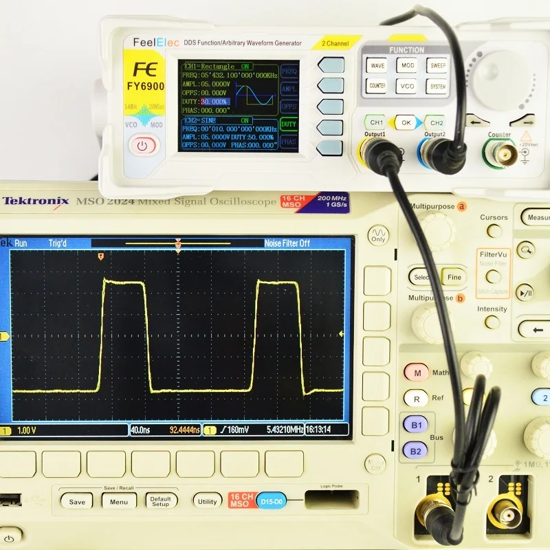 FY6900 100MHZ Digital Function Signal Generator Dual Channel Arbitrary Waveform Meter Inner Calibrate Work with FYV2000 FPA101A 6