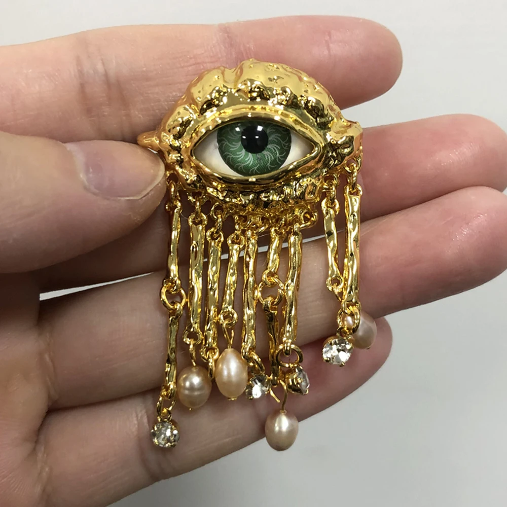 Women Vintage Eyes of Demon Brooch Pins Exaggerated Trendy Style Imitated Pearl Girls Evil Eyes Delicate Tassels Badge Jewelry