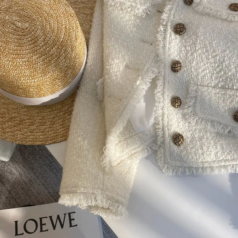 White Small Fragrant Wind Coat 2024 Spring Autumn New Ladies Tassel Short V-neck Elegant Top Casual Versatile Women Outerwear