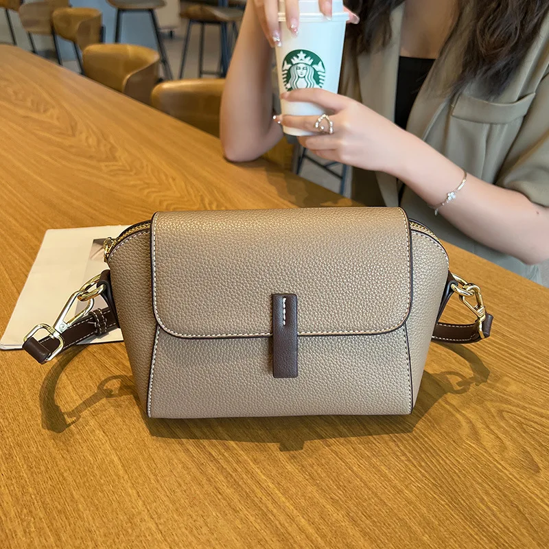 

Женская маленькая сумка с зернистой текстурой личи, новинка 2023, сумка через плечо, ежедневный кошелек мобильный телефон Zero, универсальная Повседневная маленькая сумка