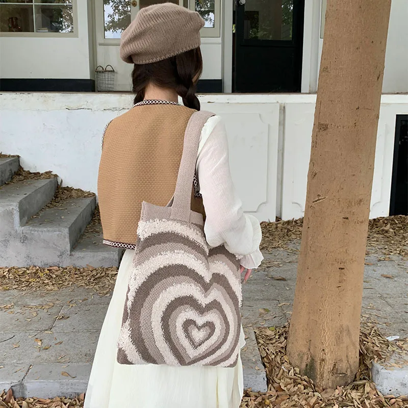 New Autumn Winter Knitted Shoulder Bag Wool Knitted Heart-shaped Pattern Street Fashion Sweet Girl Trend All-match Small Fresh
