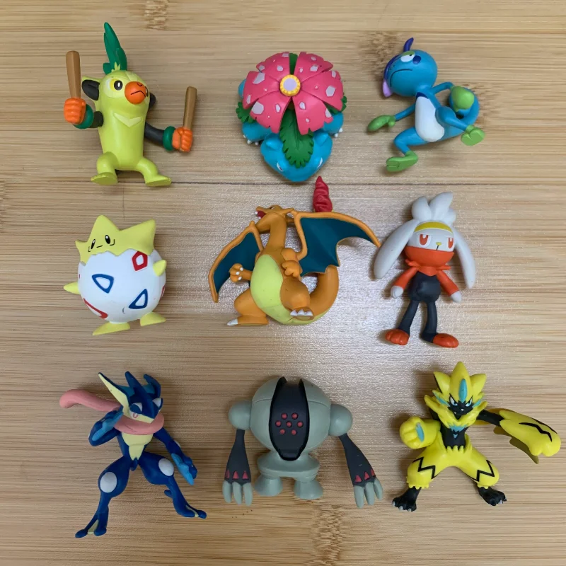 Takara Tomy Genuine Pokemon Action Figure Venusaur Thwackey Togepi Greninja Zeraora Charizard Anime Model Ornament Bulk Toys