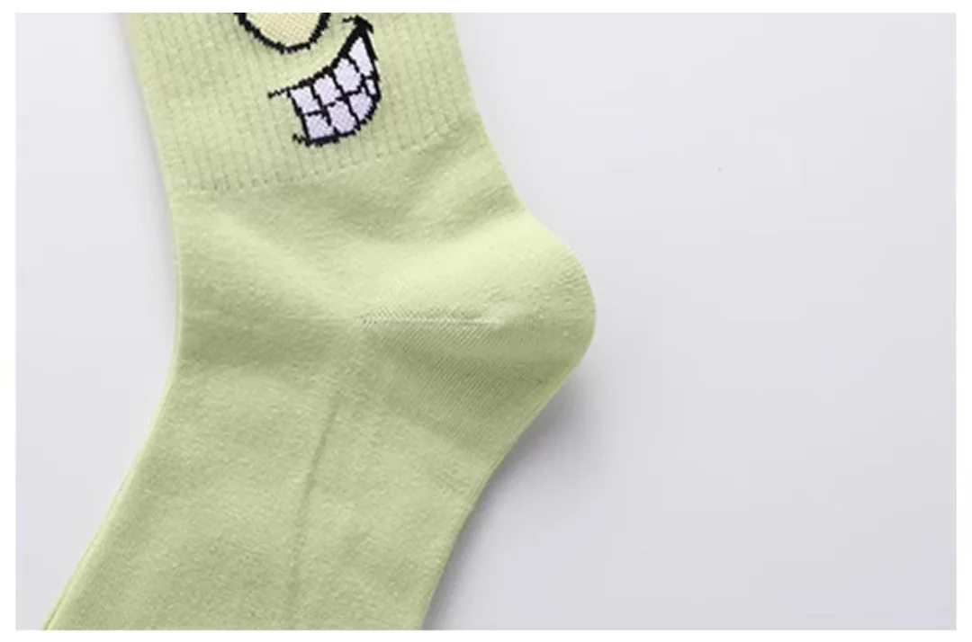 Cartoon SpongeBobs frauen Socken Hohe Qualität Mode männer Frauen Socke Gedruckt Casual Hip-Hop Persönlichkeit Erwachsene Paar Strümpfe – Detail 9
