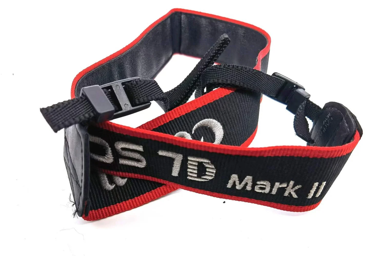 Canon EOS 5D MARK 2デジタル一眼レフカメラ・ストラップ付き キヤノン Canon 5D Mark II 24-105mm F4L レンズセット 美品
