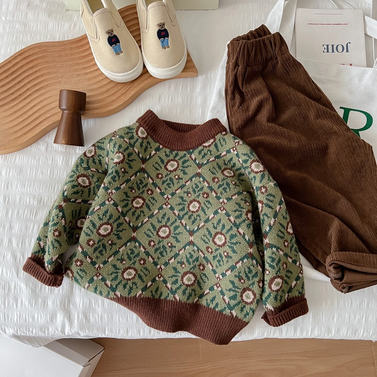 

Детская модная одежда, вязаный свитер, новинка 2023, Осенний пуловер в Корейском стиле унисекс в стиле ретро, однотонный пуловер из жаккардового плетения с круглым вырезом