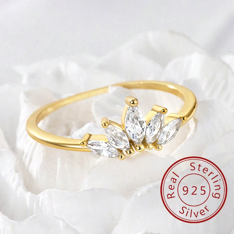925er-Sterlingsilber, glänzende Zirkon-Kronenringe für Damen, Hochzeit, Verlobung, modisch, elegante Goldfarbe, neu in edlem Schmuck