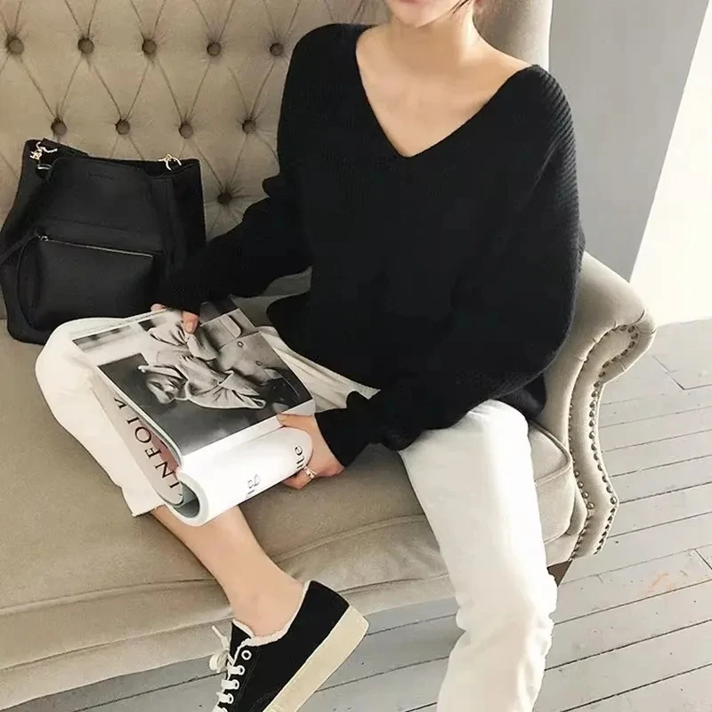 Knitted Women's Autumn and Winter Loose Lazy Style Hem Slit New Solid Color V-neck Pullover Top 7290