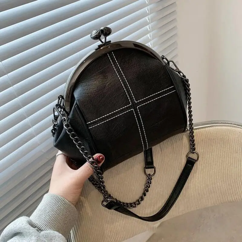 New Shell Bags Female Shoulder Bags Fashion Leisure Trend Commuter Retro Chain Bag Advanced Sewing Thread Women's Crossbody