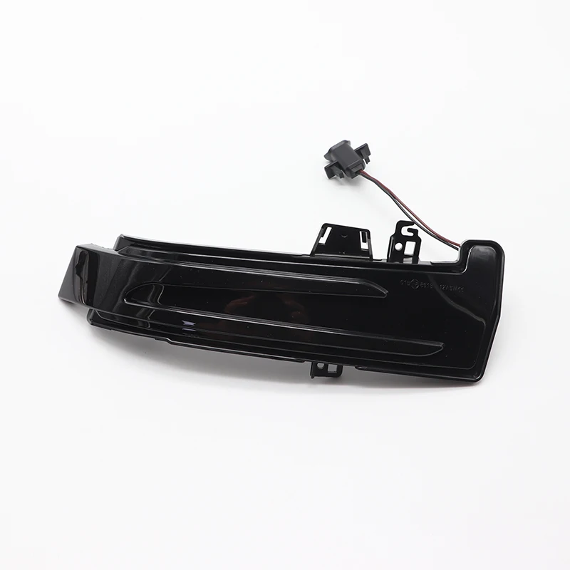 ���� ��ũ�� LED ��ȣ�� ���� ��̷� ǥ�� �� ������ ǥ�� �� �޸������� ���� CLS W218 2011- 2017