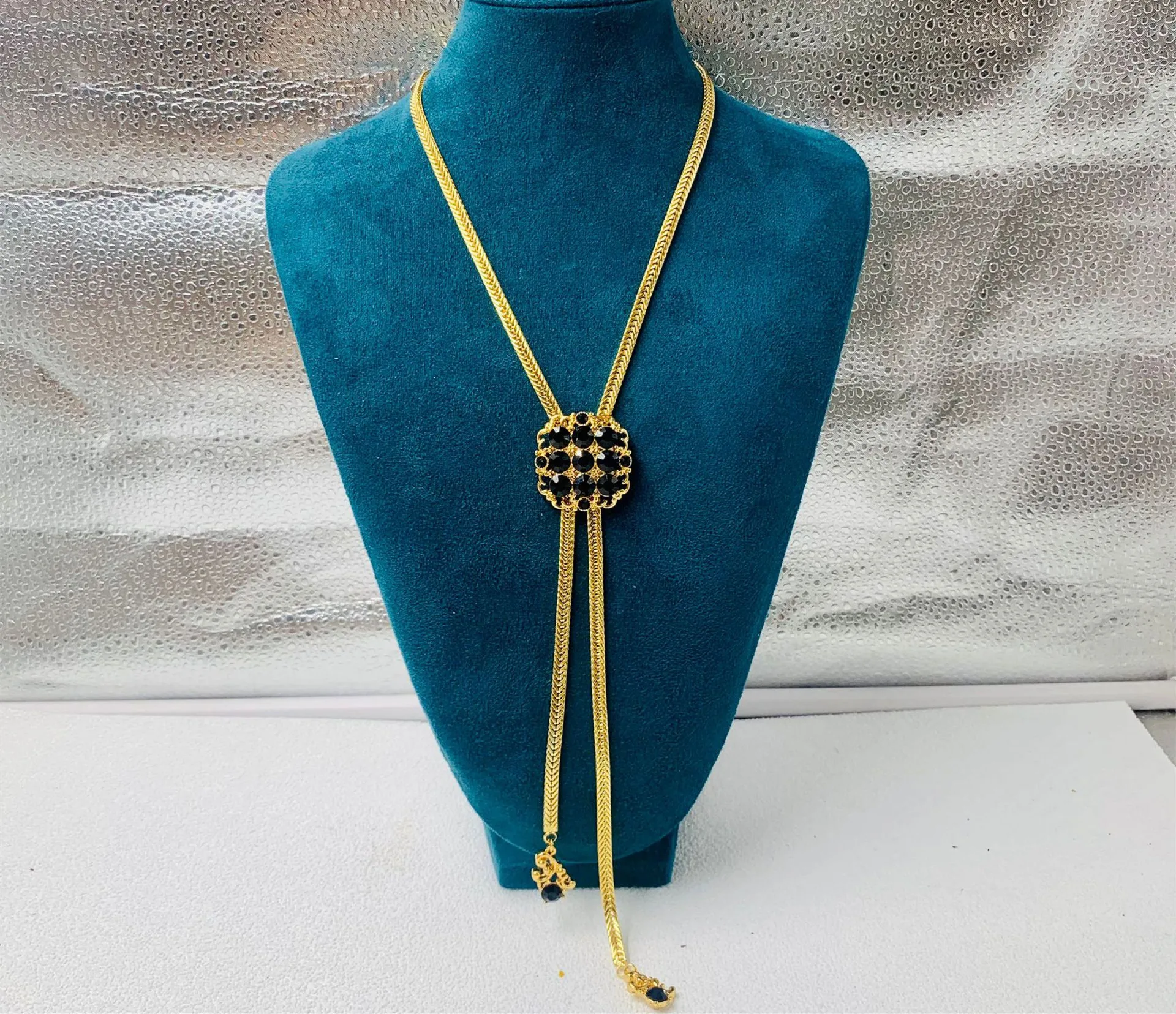 Western Vintage Stretchable Sweater Chain Necklace