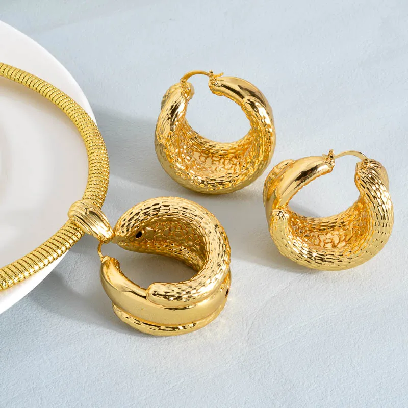 Italy Classic 18K Gold Plated Jewelry Set for Women Fashion Hoop