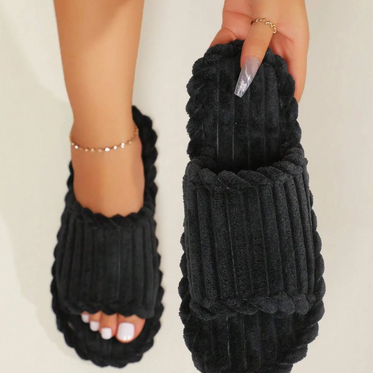 2024 women's new fashionable and minimalist one word slippers for indoor and home couples with striped open toe cotton slippers - Image 2