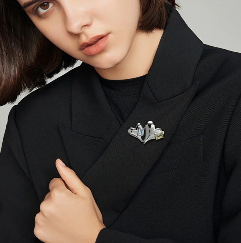 Advertising balloon love Brooch copper zircon suit metal Lapel pins accessories fashion jewelry for women