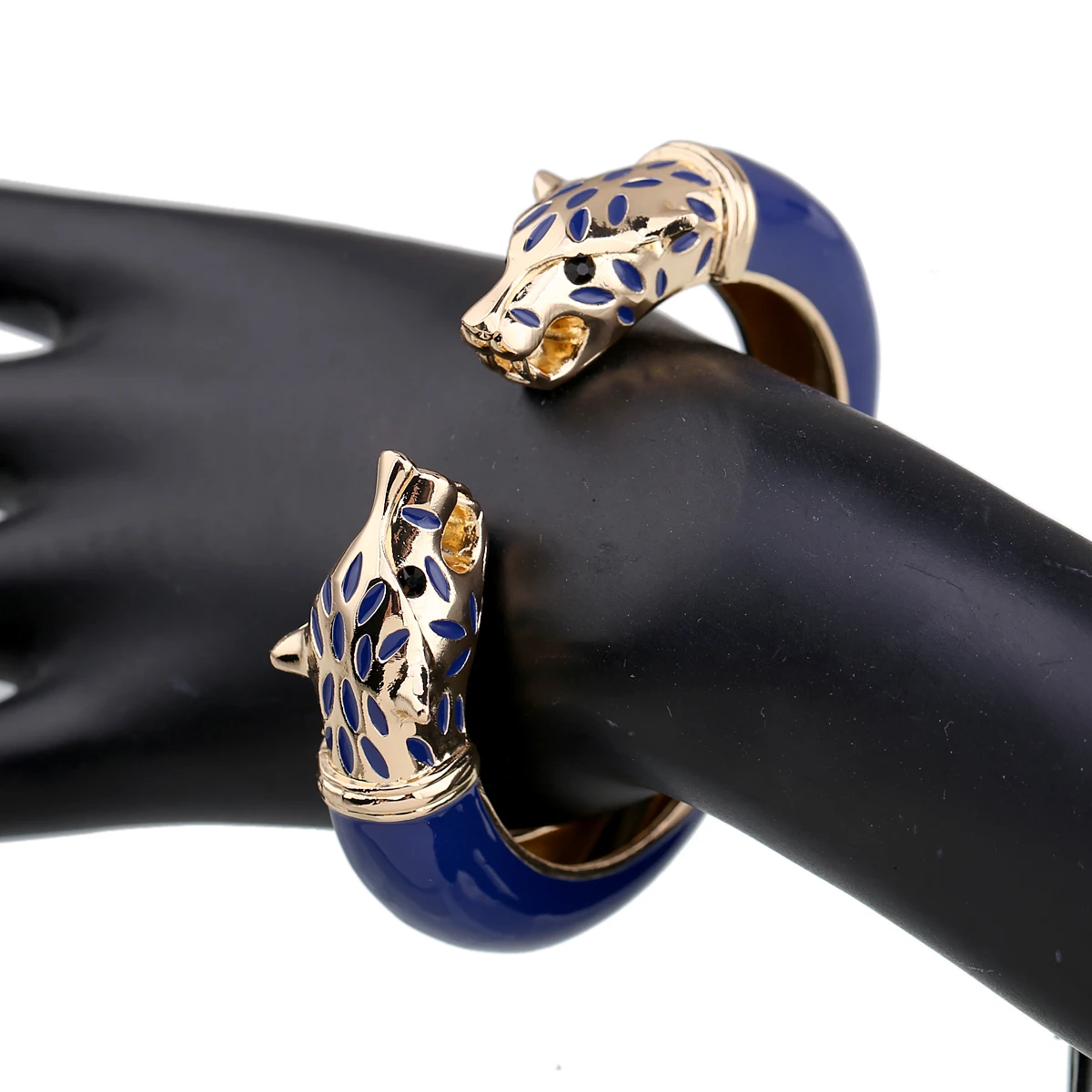 Luxury Enameled Colorful Wolf Bangle Cuff Bracelet Fashion Jewelry for Women Statement Bangles Bracelet Accessory Engagement 4