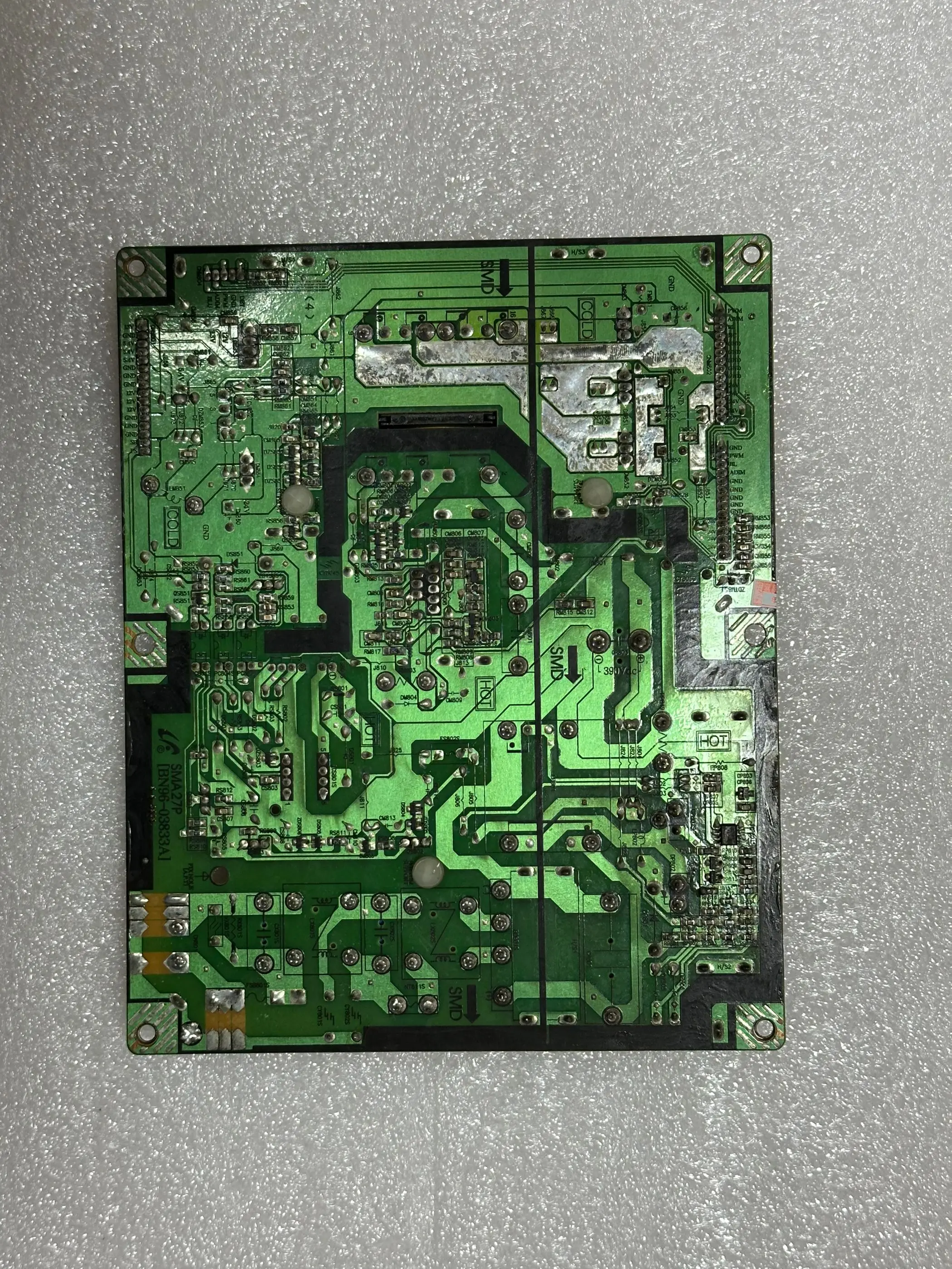 원래 LA32S71B2는 전원 공급 장치 보드 BN96-03833A에 적합합니다.