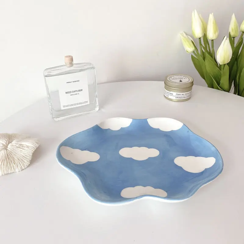 Cloud Ceramic Plate Fruit Dessert Breakfast Plate Home Korean Version Small Fresh Cloud Hand Painted Cute Girl Heart Gift