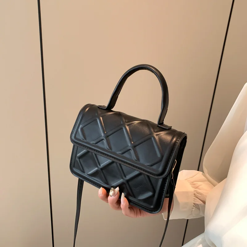 2024 Summer New Solid Color Shoulder Bag Design Fashion Simple Handheld Shoulder Crossbody Small Square Bag Trendy