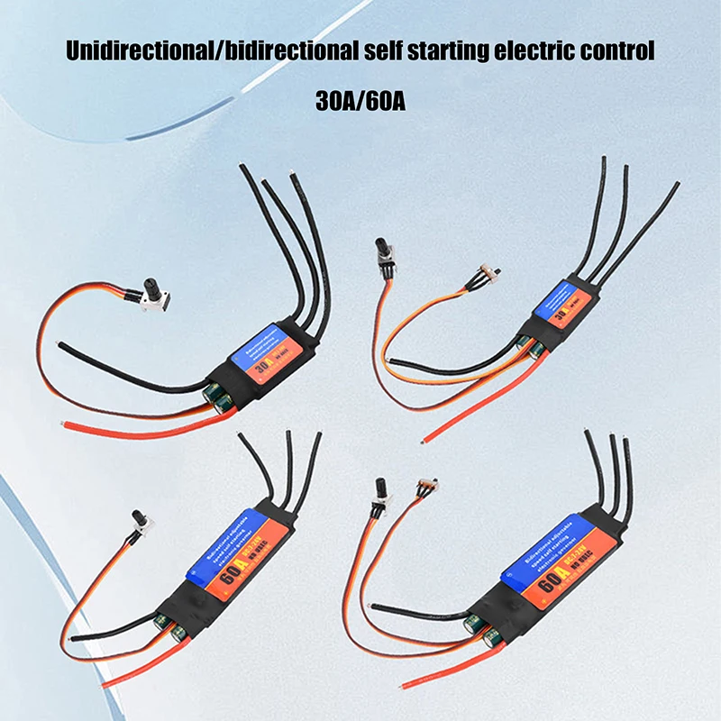 Micro moteur ESC sans balais installé dans un châssis de voiture RC avec fils colorés