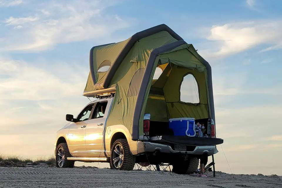 Compact Inflatable Rooftop inflatable Tent Provides Spacious Interior truck bed Gentle Tent