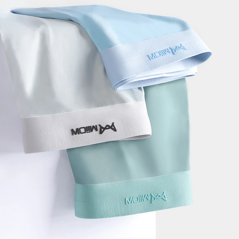 Men Underwear Graphene Antibacterial Ice Silk Seamless Boxer Shorts
