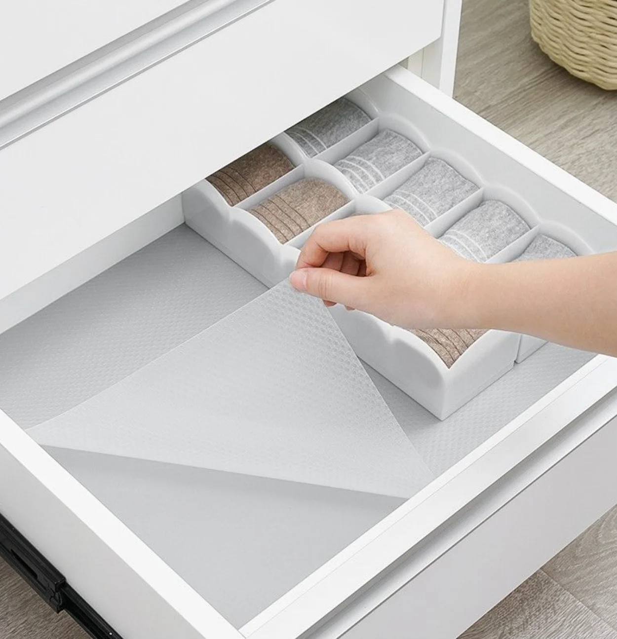 Non-Slip Waterproof Drawer & Shelf Liner 4