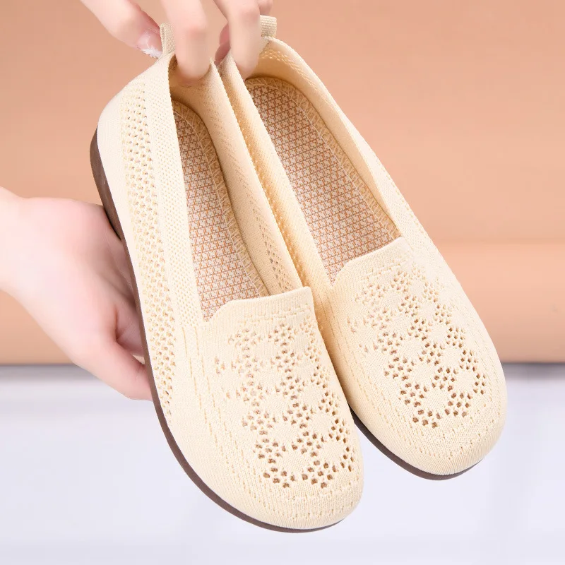 Women's summer new mesh shoes with soft sole and shallow mouth, lazy casual shoes, breathable mesh fabric, mother's shoes 3