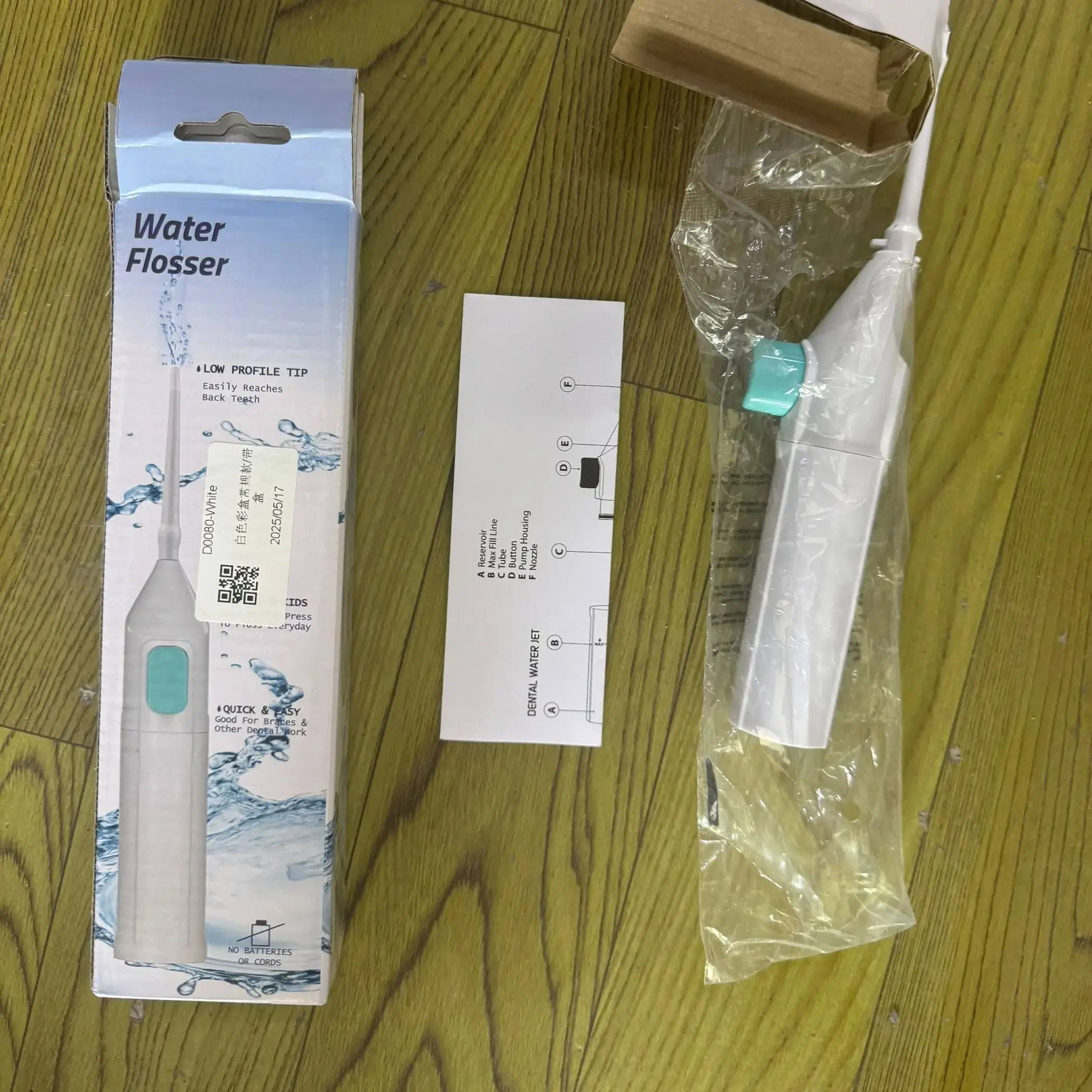 Portable High Pressure Oral Irrigator Teeth Clean Water Dental Floss Household Manual High Pressure Water Jet