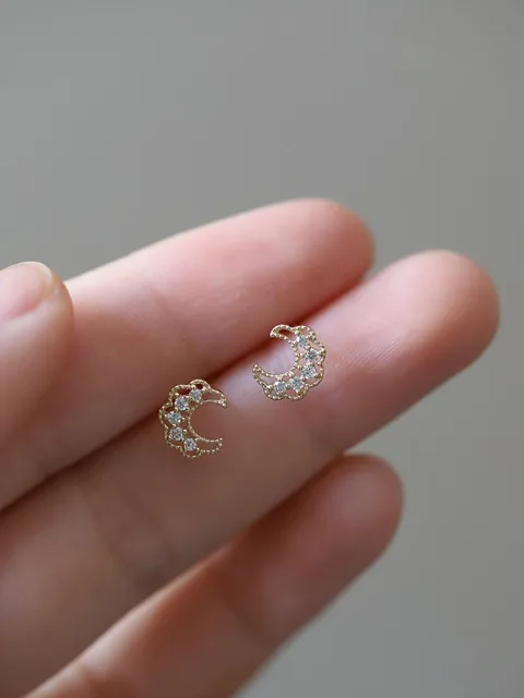 925 Sterling Silver Japanese Micro Inlaid Crystal Four-Pointed Star Plating 14k Gold Earrings Women Small Cute Banquet Jewelry 17