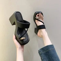 Sandales à talons hauts pour femmes, nouvelle collection été 2026, polyvalentes, à bout épais, antidérapantes, décontractées, style tendance 1