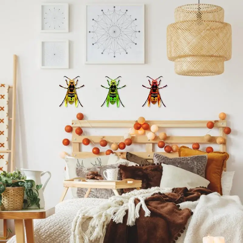 https://ae01.alicdn.com/kf/S580d963afb6e4f21b6f78bb53fc58271m/Wasp-Wall-Tree-Hangings-Sculptures-Metal-Hand-made-Bees-Wall-Art-3Pcs-Colorful-Wasp-3D-Outdoor.jpg