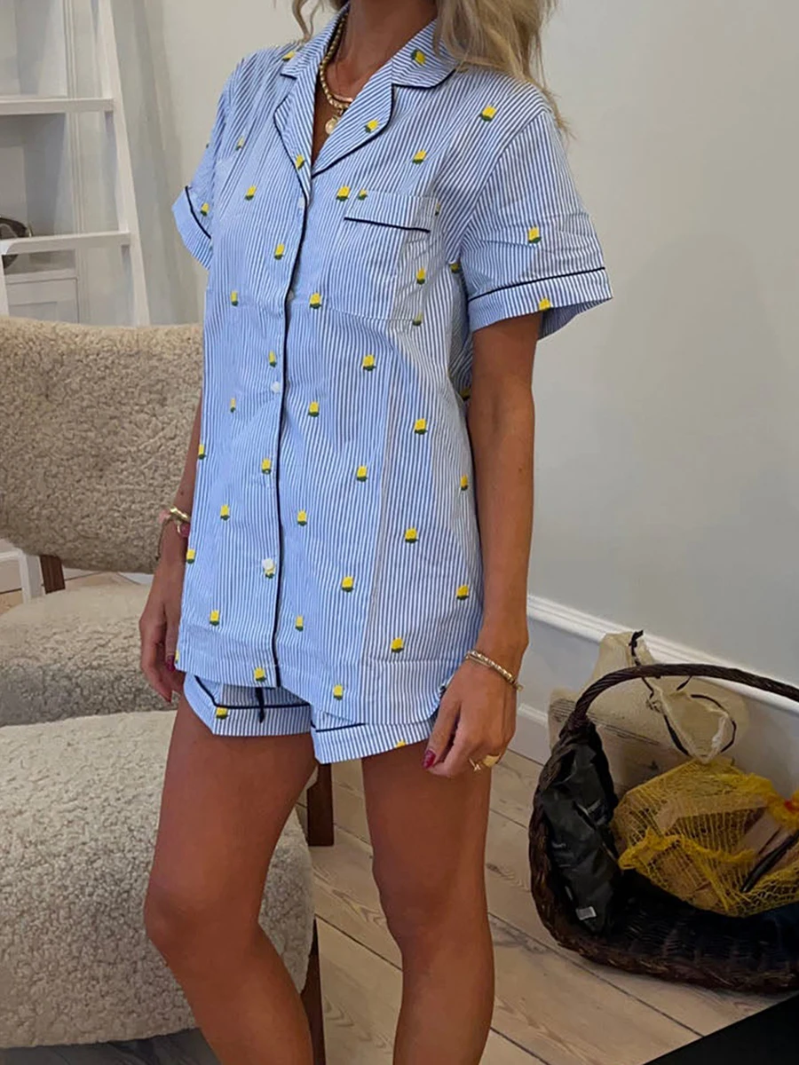 Elegant Floral Print Pajama Set with Lapel Neckline and Short Sleeves Featuring Button-up Tops and Elastic Waist Shorts for a