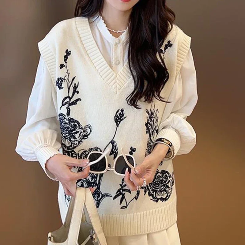 

Женский трикотажный жилет с V-образным вырезом, без рукавов