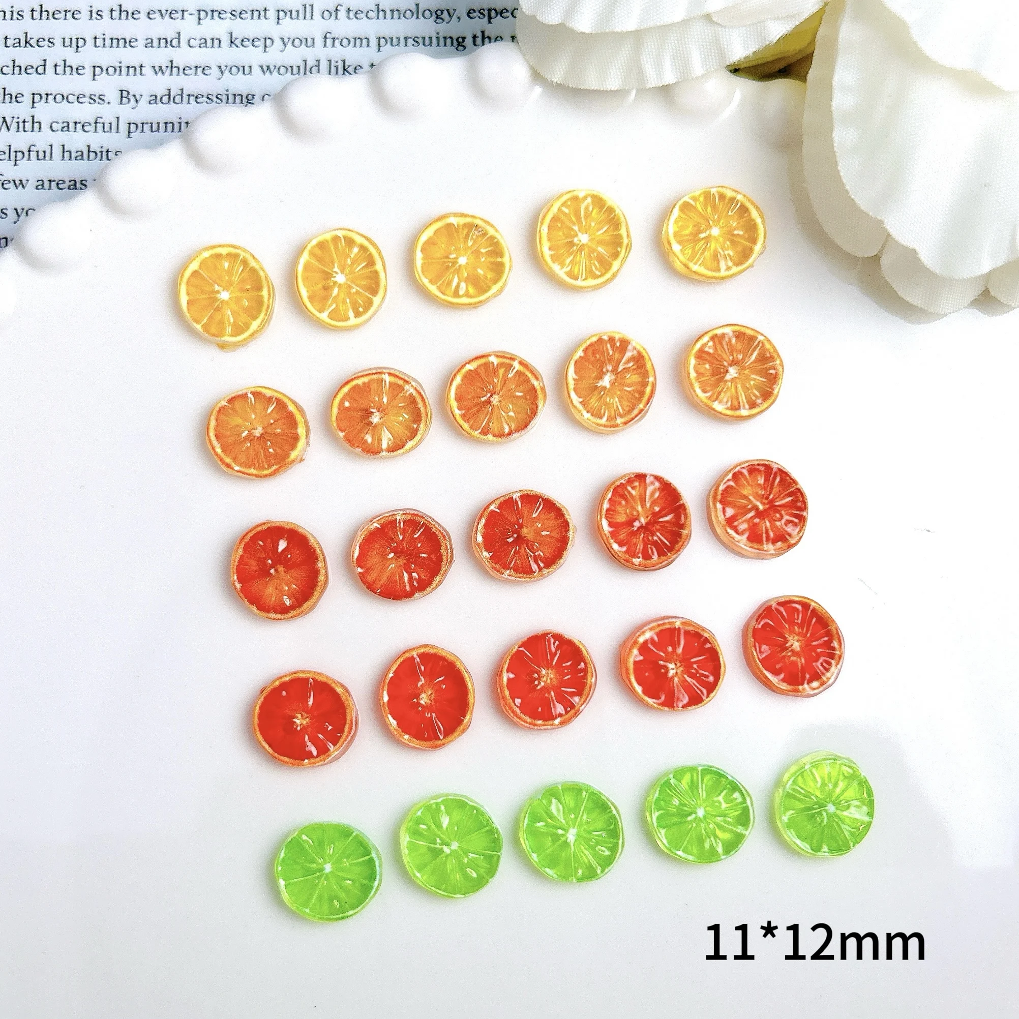 50PCS 얼음 투명 시뮬레이션 자몽 레몬 조각 네일 아트 장식 다채로운 오렌지 플레이크 과일 시리즈 네일 참 DIY