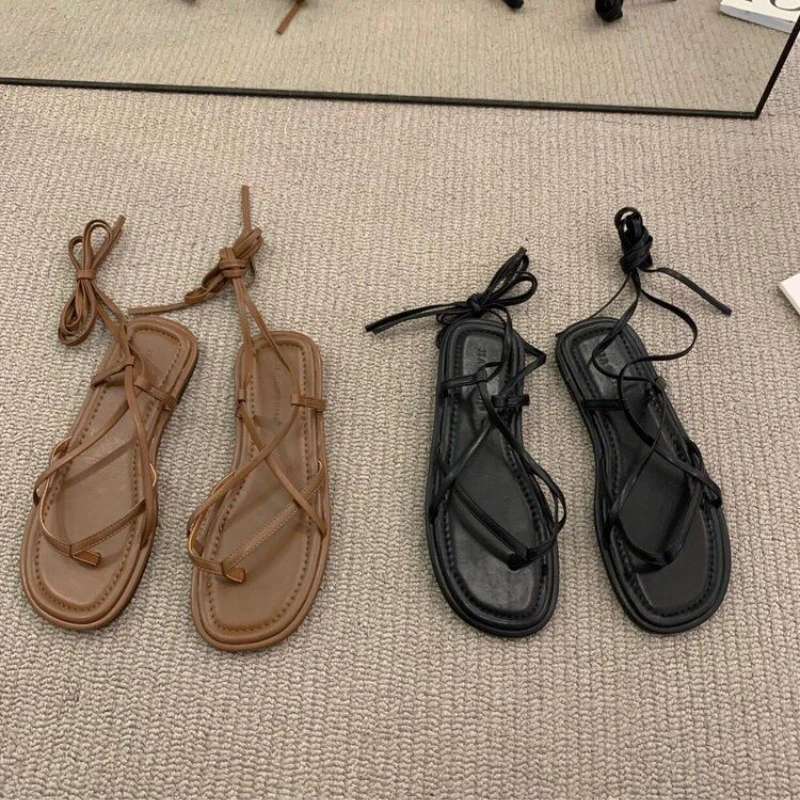 women sandals 2024 Summer New Arrival Fashion Flip flops Round Toe Cross Strap Solid Color Sandals Casual Flat Women's Shoes