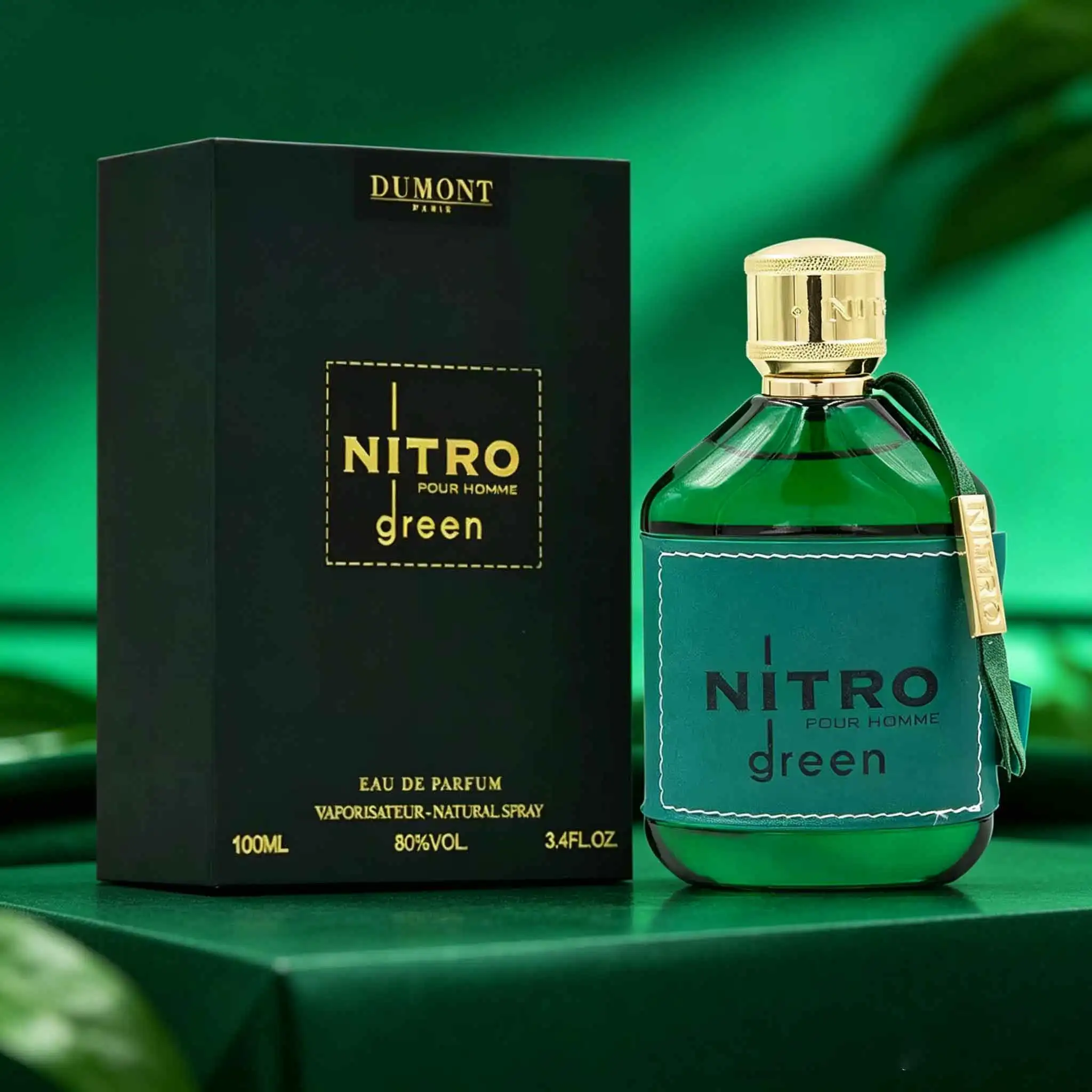 DUMONT NITRO GREEN men's perfume is a fresh wooden fragrance, with cedar, sandalwood and musk, calm and elegant, green and gold packaging, high class atmosphere, showing a gentleman's style. 1