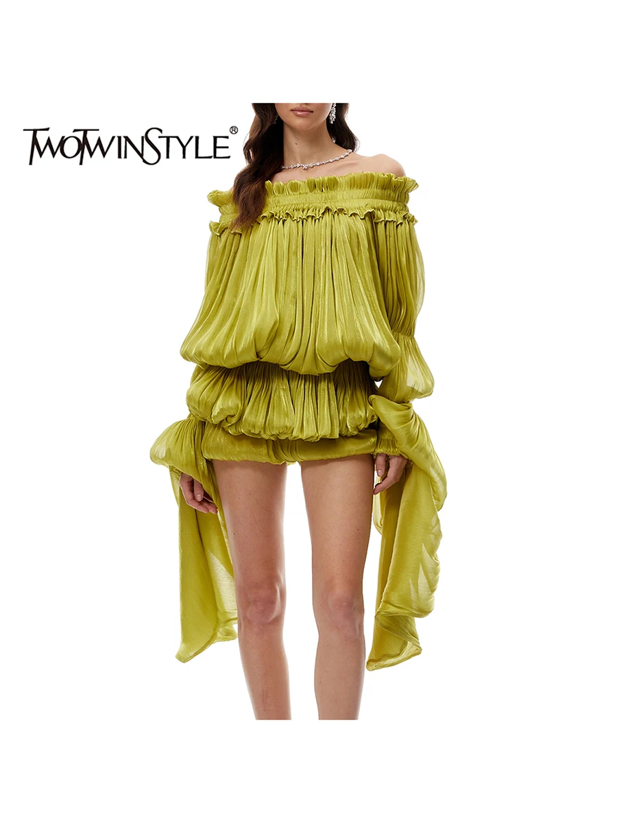 TWOTWINSTYLE Fashion Spliced Folds Glowing Yarn Dresses for Women Slash Neck Lo…