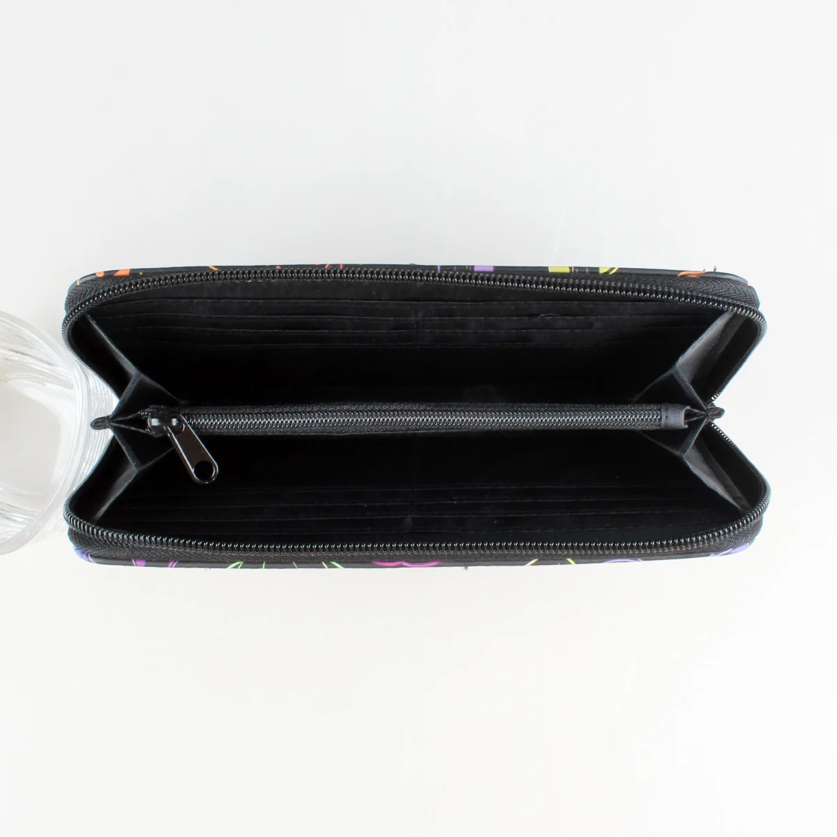 Halloween Pumpkin Print Long Wallet Zipper Around Credit Card Holder Women's Clutch Purse & Card Organizer