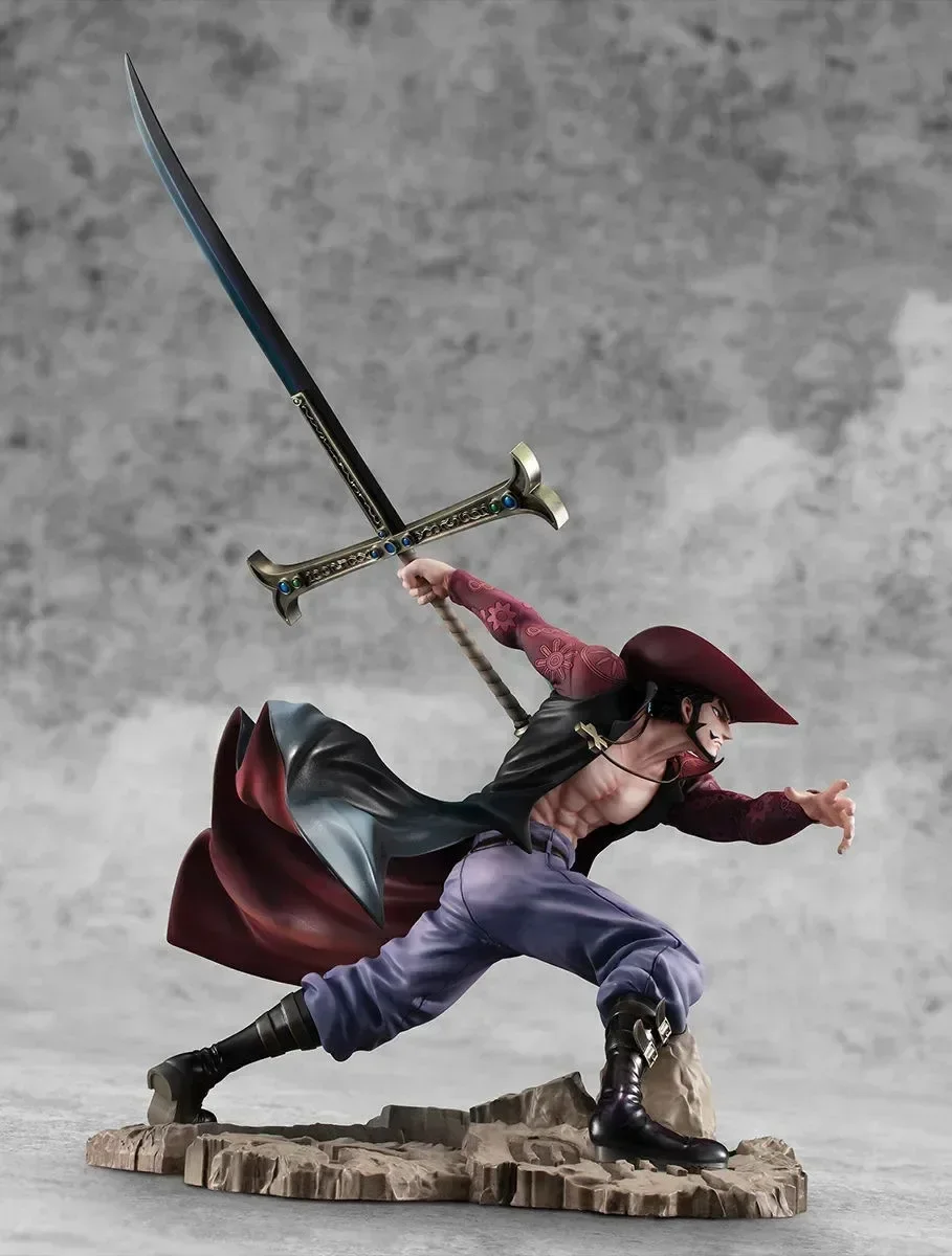 Dracule Mihawk Figurine