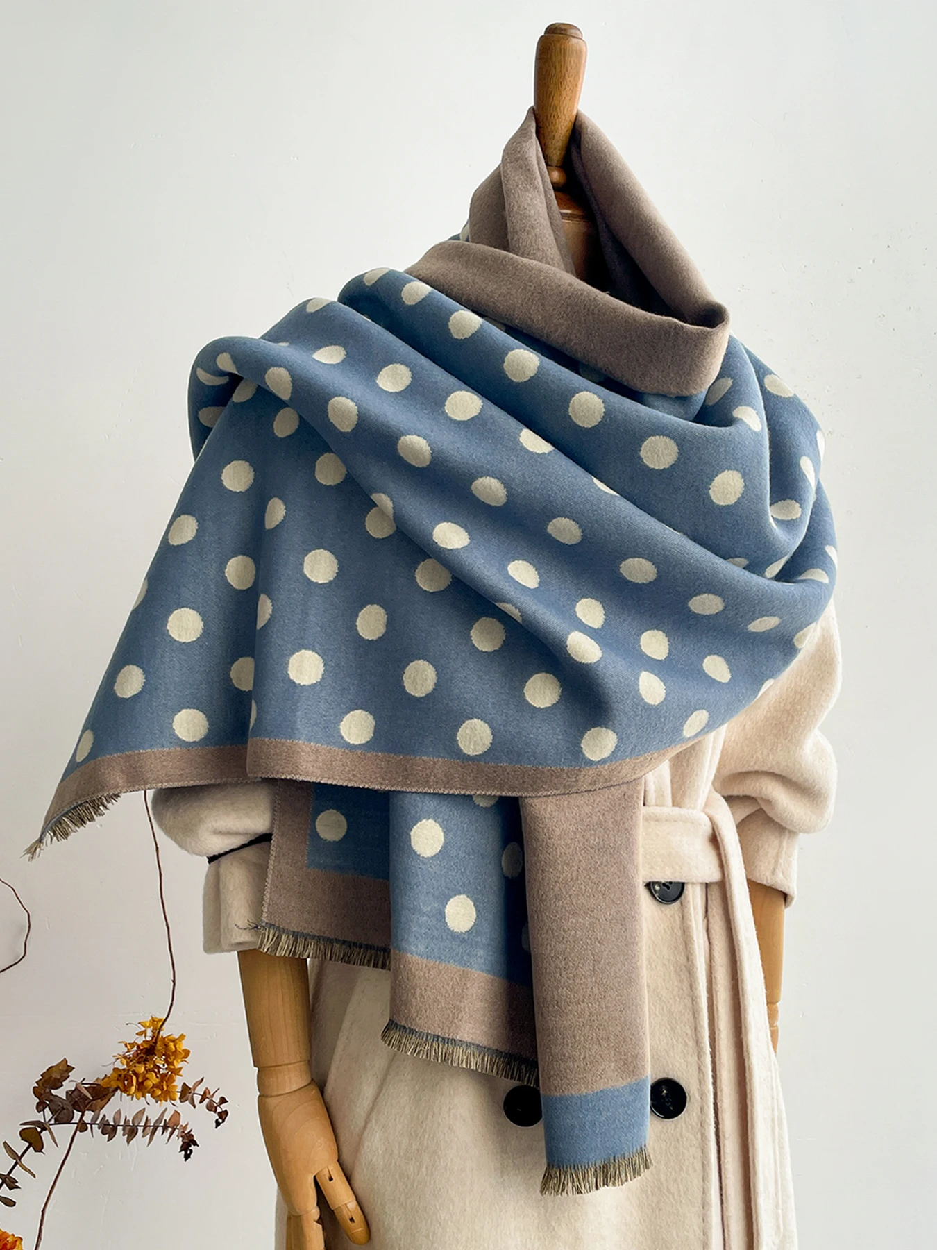 Women's Autumn Winter Faux Cashmere Dot Pattern ernShawl Warm Jacquard Scarf Versatile Blanket Use Neck Protection New Style