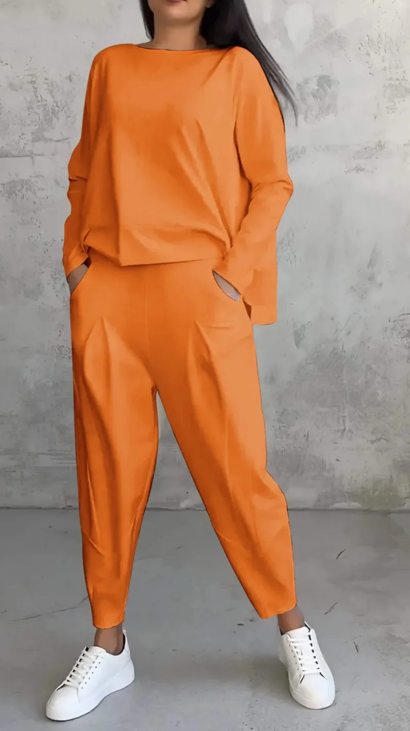 Women’s trousers suit – 2-piece O-neck long sleeve T-shirt with solid color loose trousers and pockets orange