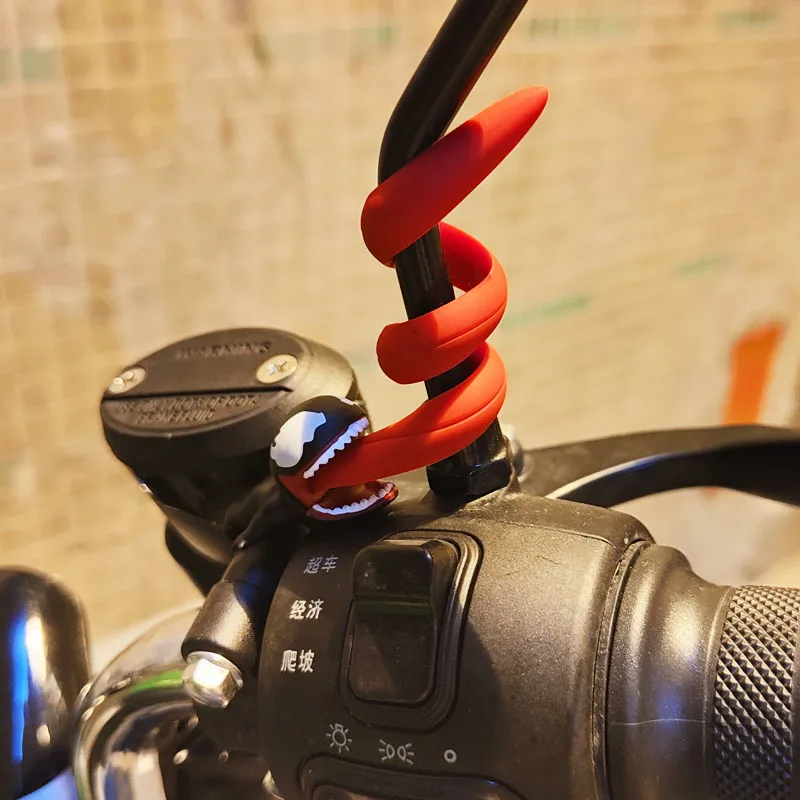 Funny Alien Parasitic Monster USB Cable Wire Data Line Holder Car Motorcycle Accessories Cable Car Toy Decoration cable organizer