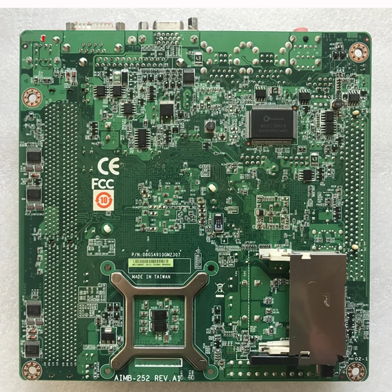 Advantech  Mini-ITX    AIMB-252 AIMB-252G2 AIMB-252G2-00A1E,  Ʈũ Ʈִ CF ī 