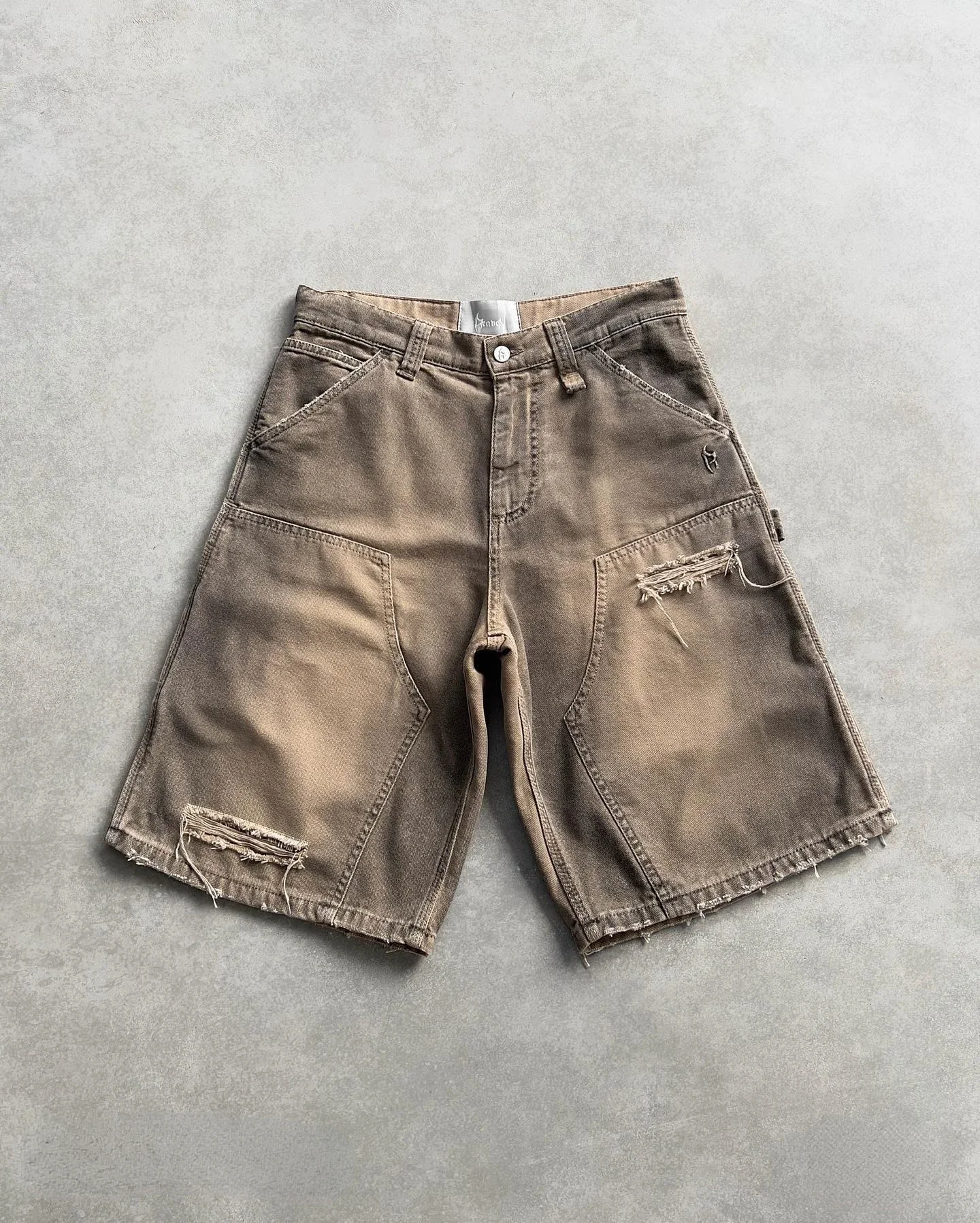 Pantalones cortos de mezclilla con borde sin rematar y agujeros rasgados de estilo Harajuku para hombre y mujer, estilo vintage, básicos, sencillos y combinables, ropa de calle, pantalones cortos Y2k