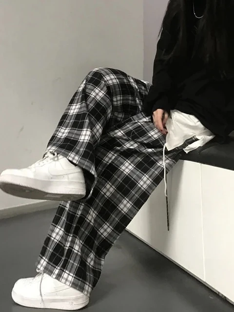 HOUZHOU Harajuku Oversize Plaid Pants Women Korean Fashion Black White Checked Trousers For Female Fall 2021 Wide Leg Sweatpants 6