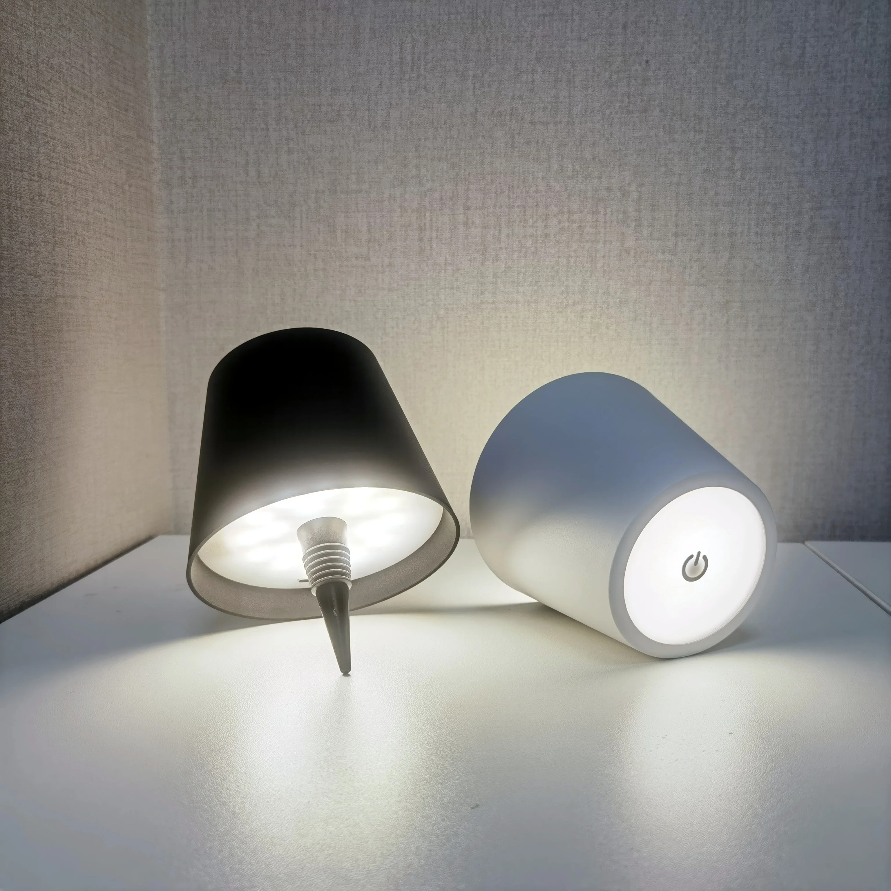 Wireless Bottle Table Lamp Touch Control of 3 Colors and Stepless Dimmable Desk Night Lamp for Bar Wine Bottles Vases Light 2