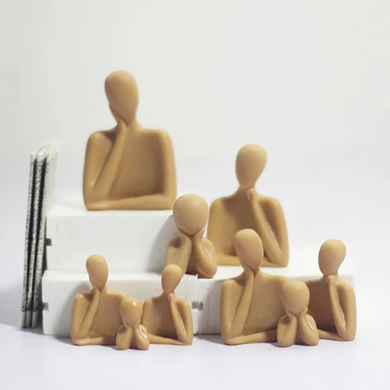 

1/12 Dollhouse Miniature A Family Of Three Model DIY Furniture Decor Accessories Boy Girl Decor Doll House Toy