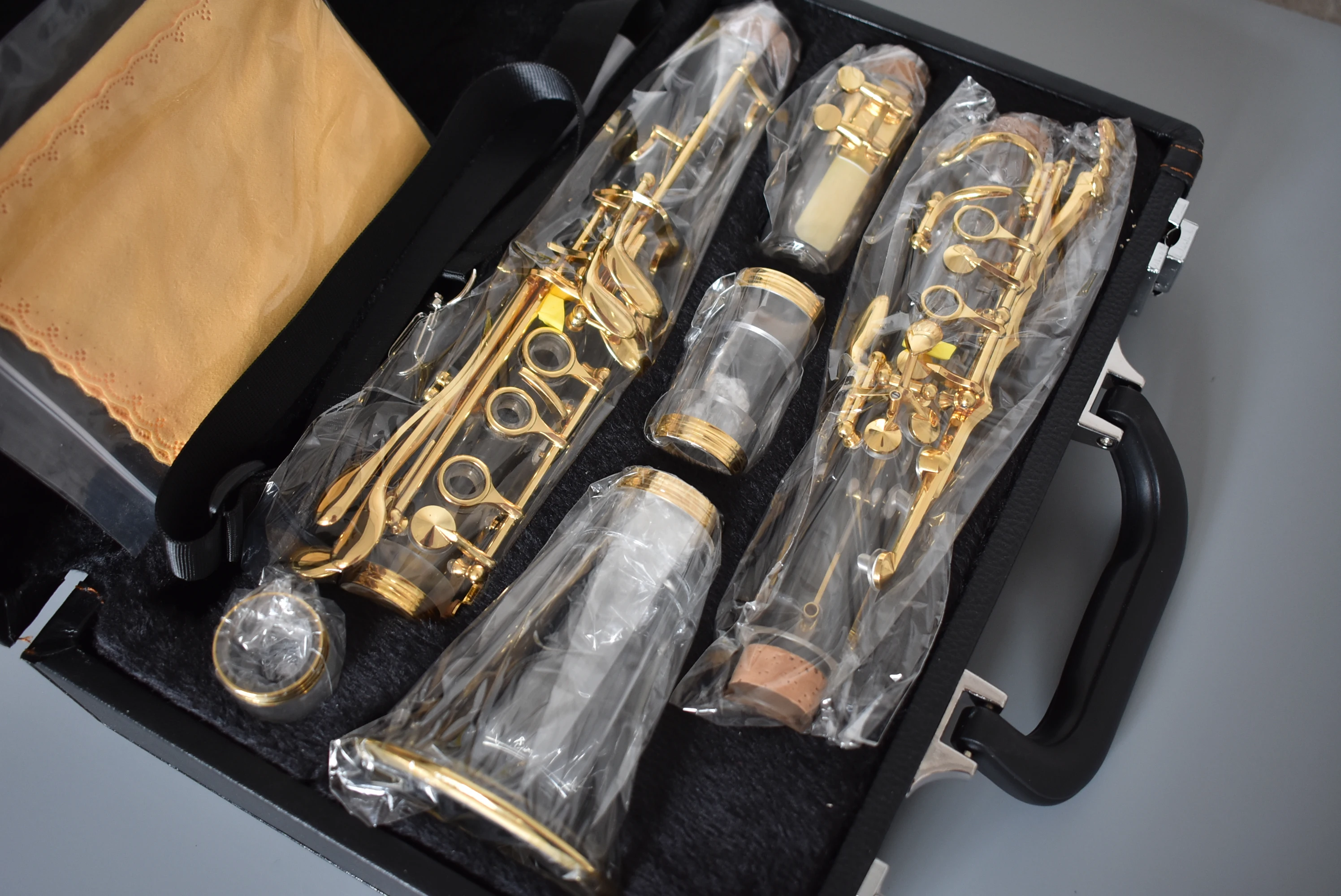 B-Flat Gold Plated Clarinet Keys with 1 Crystal-Exquisite Workmanship for Outstanding Tone